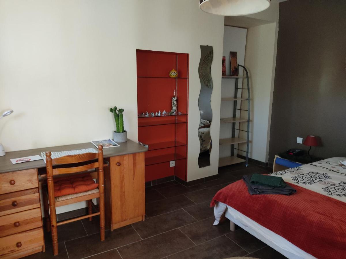 Privatunterkunft Privee Avec Parking Nîmes